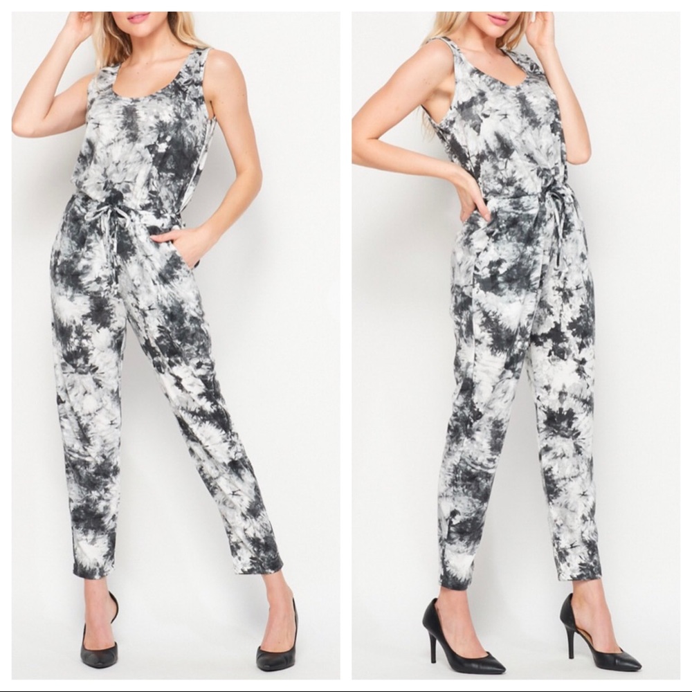 #01 ✨BLOW OUT SALE✨Sleeveless Tie Dye tie waist side pockets jumpsuit - Picture 2 of 6